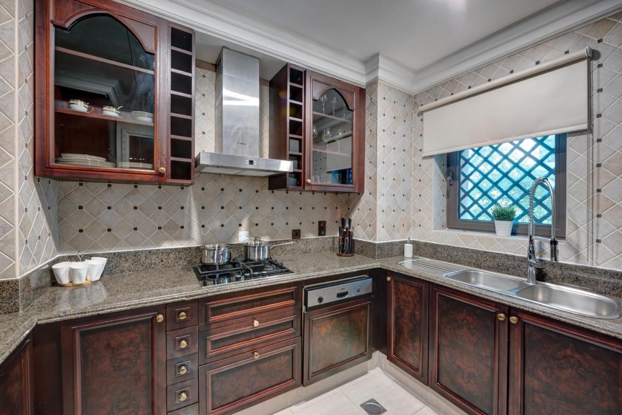 Durrani Homes - Unique Garden Apt At Souk Al Bahar Besides Dubai Mall & Burjkhalifa With Private Jaccuzi Esterno foto